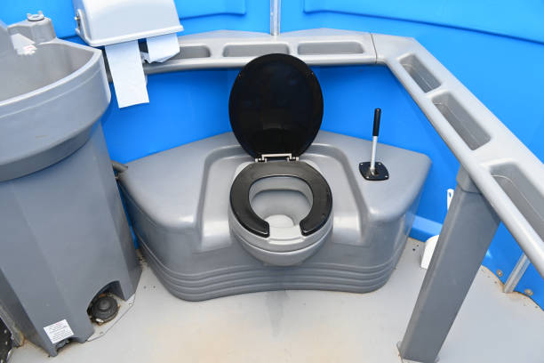 Portable Toilet Options We Offer in Rockfish, NC
